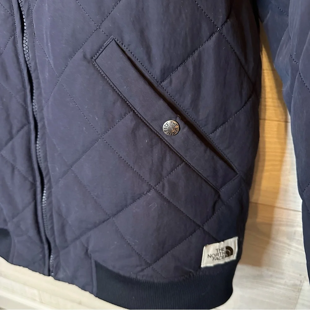 The North Face Men’s Cuchillo Insulated Full-Zip Hoodie Navy Blue Medium